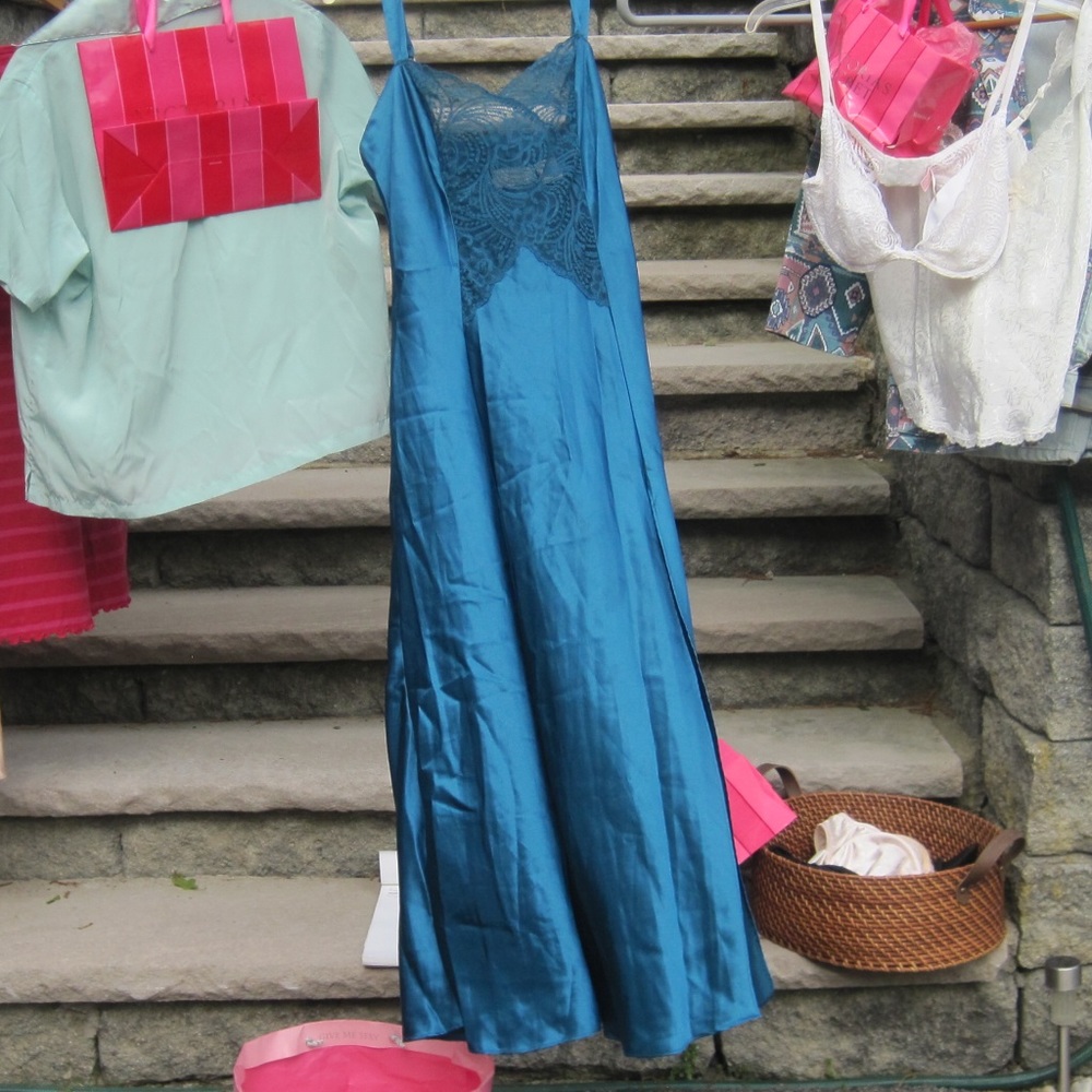 victoria's secret nightgown